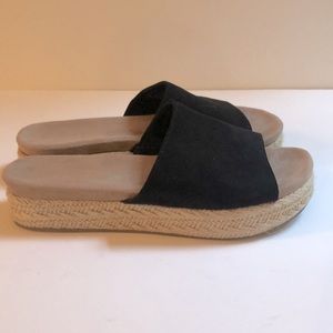 Madden Girl Eltie Suede Slide Black size 8 1/2